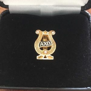 Alpha Chi Omega - badge / pin